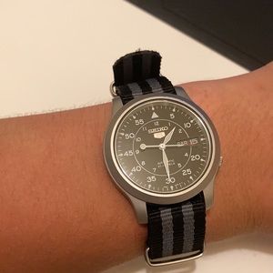 Meet your Posher, Henry